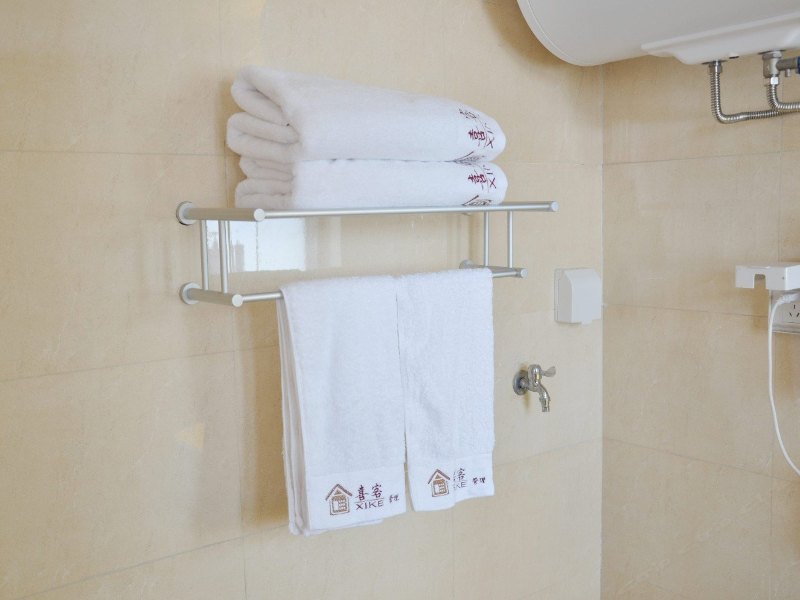 hotelPic