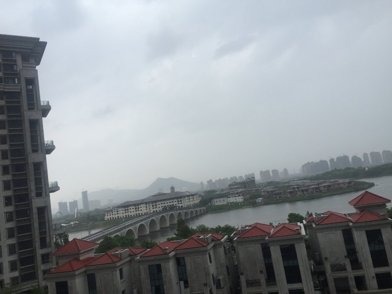hotelPic