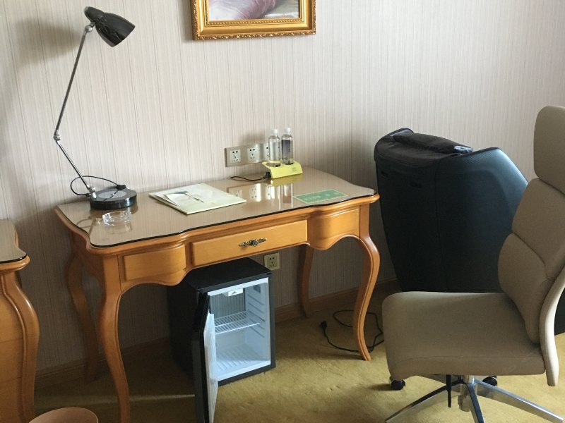 hotelPic