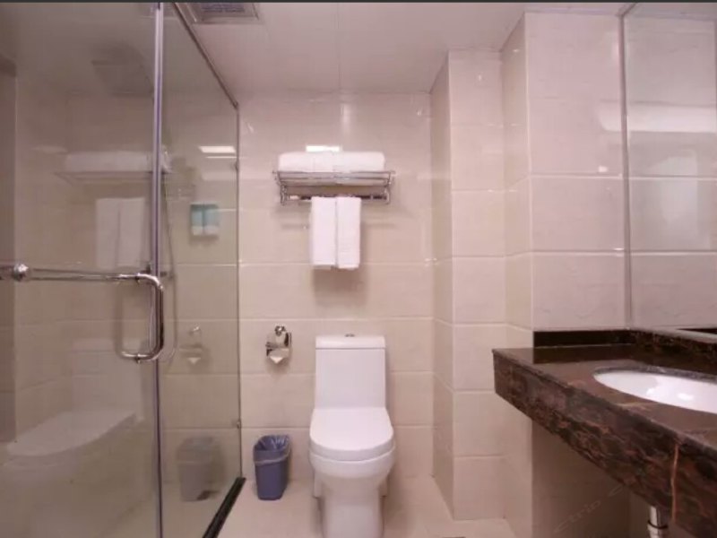 hotelPic