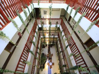 云南香格里拉旅行跟團(tuán)_去云南香格里拉游要多少錢
