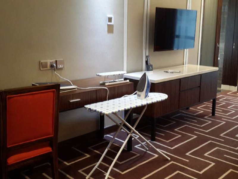 hotelPic