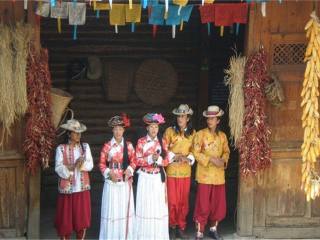 云南瀘沽湖旅游多少錢一個人_云南瀘沽湖旅游多少錢_云南瀘沽湖旅游費用多少