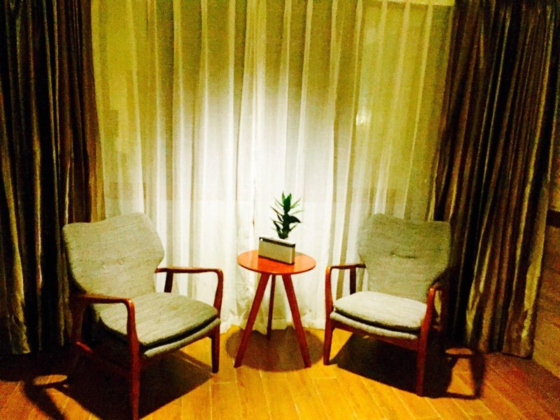 hotelPic