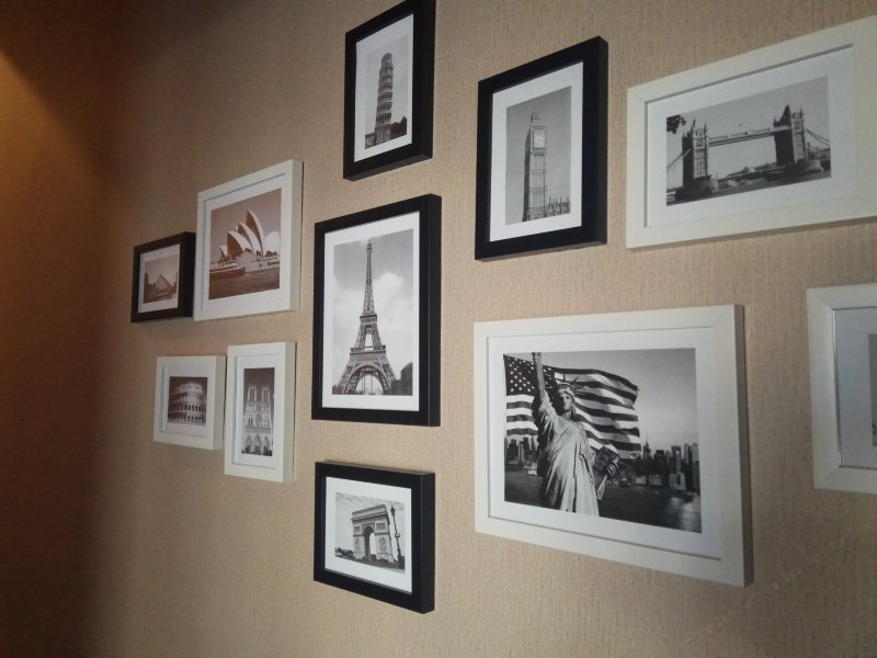 hotelPic
