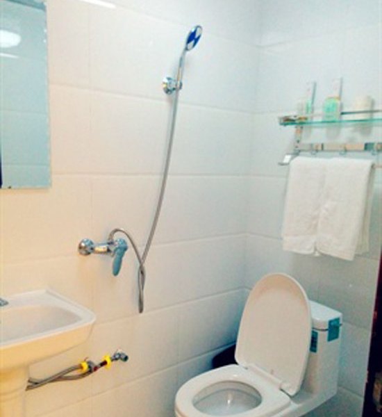 hotelPic
