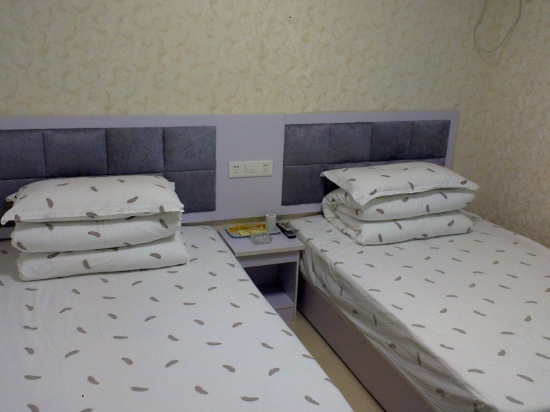 hotelPic