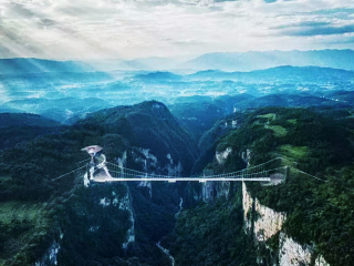 六月至张家界旅游_去张家界旅游组团_张家界旅游拍摄