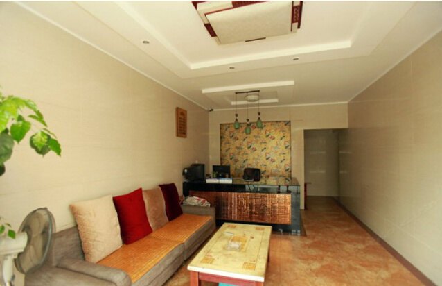 hotelPic