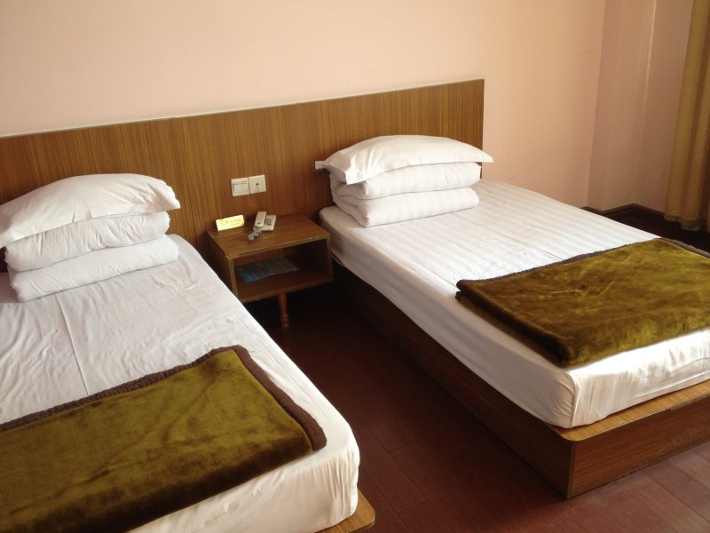 hotelPic