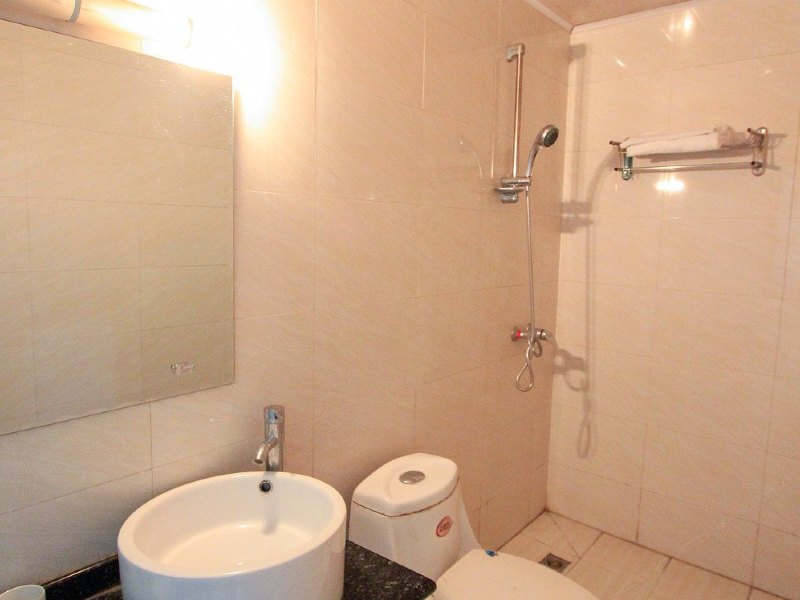 hotelPic