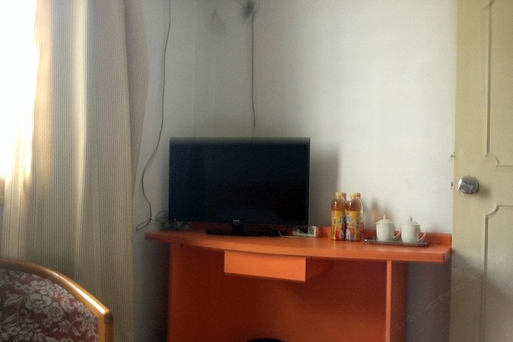 hotelPic