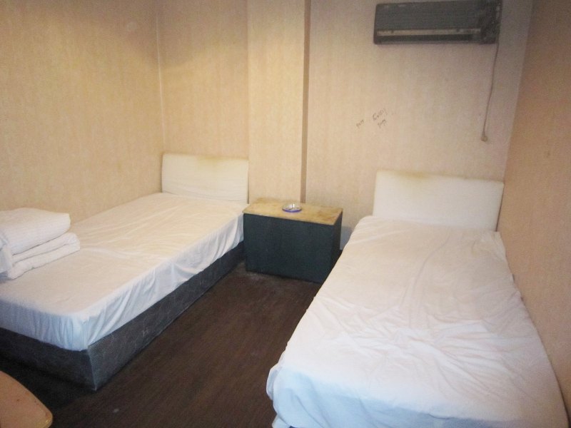 hotelPic