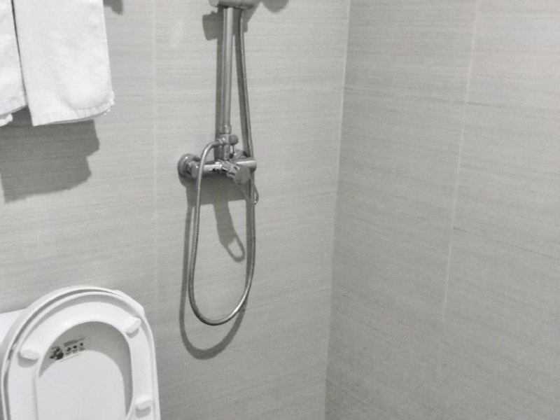 hotelPic