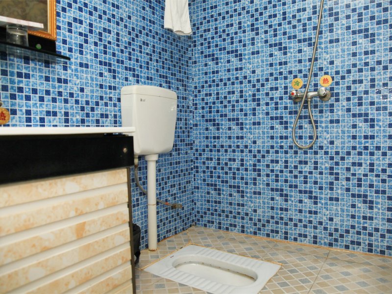 hotelPic