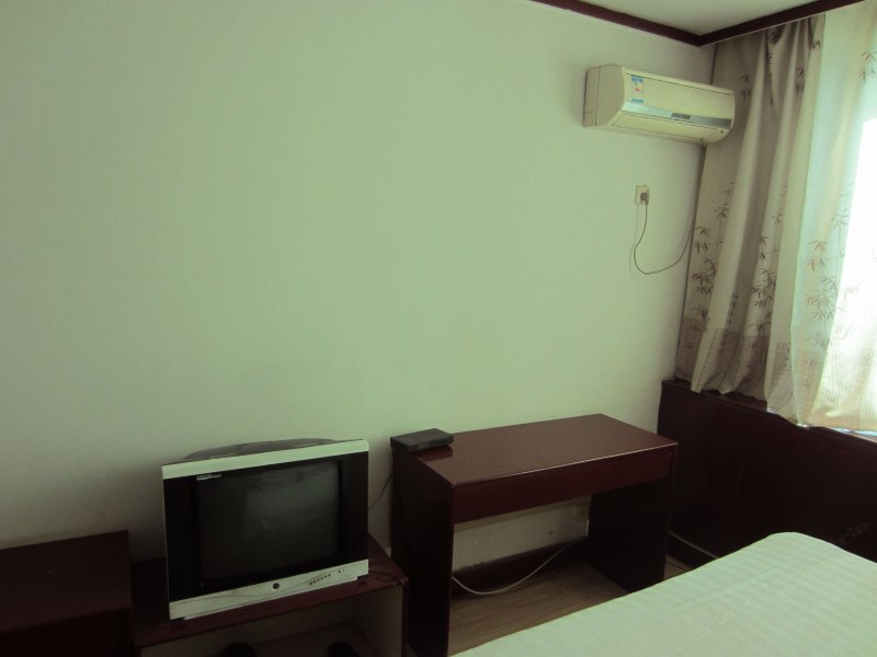 hotelPic