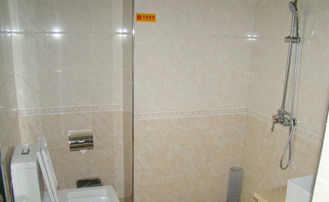 hotelPic