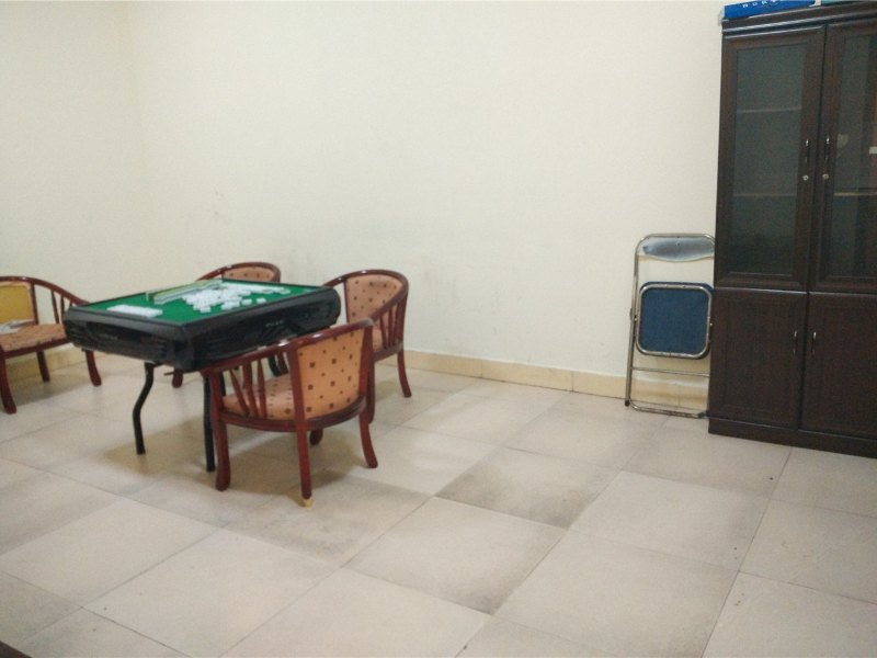 hotelPic