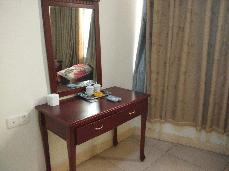 hotelPic