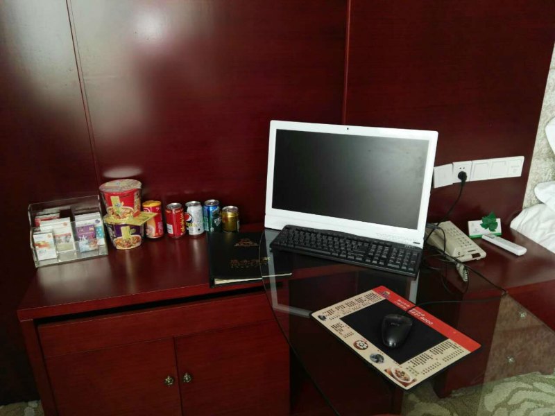 hotelPic