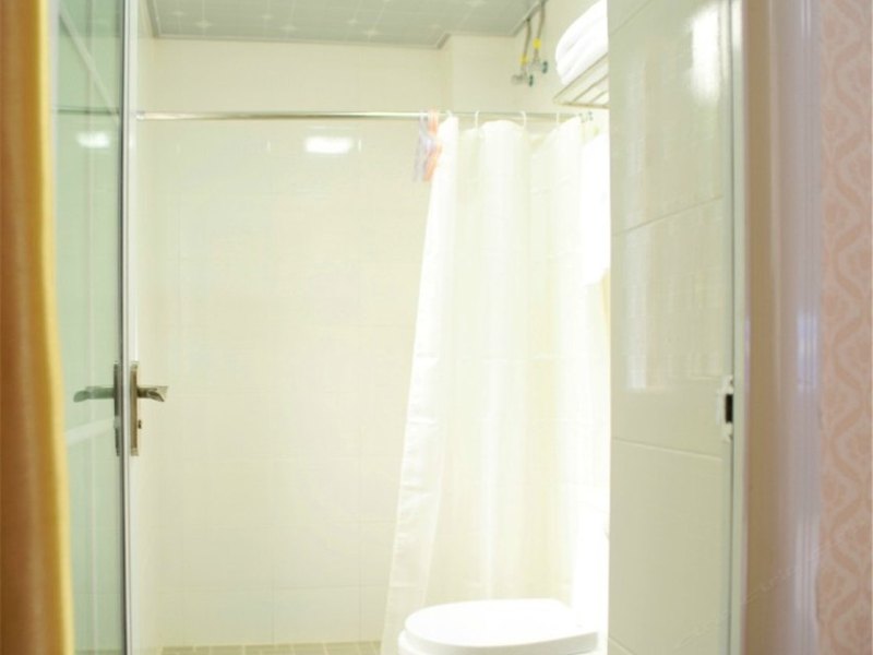 hotelPic