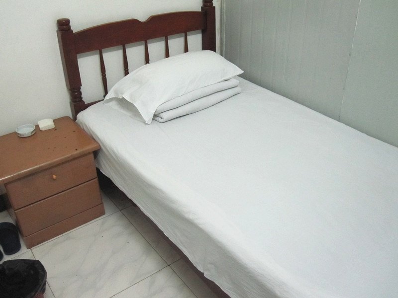 hotelPic