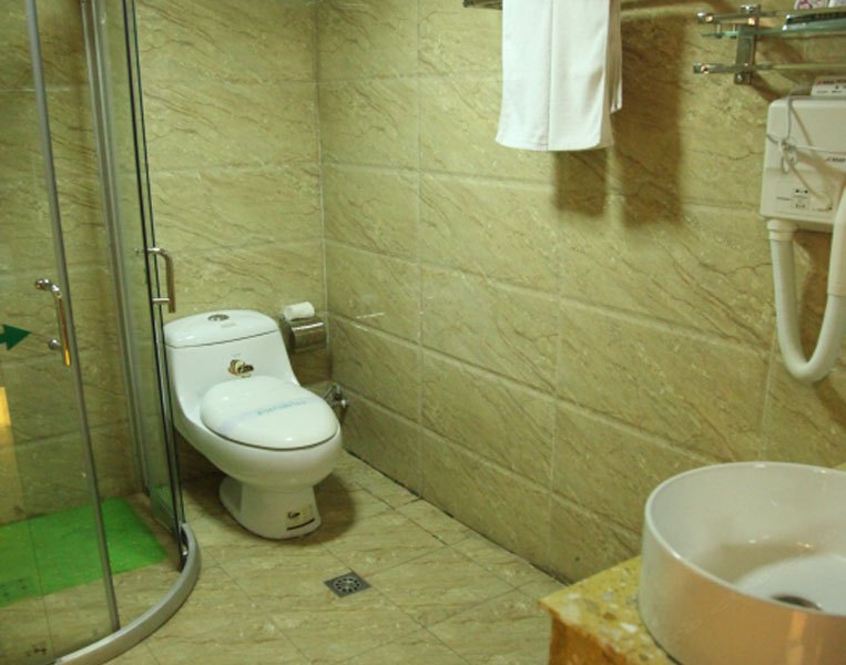 hotelPic