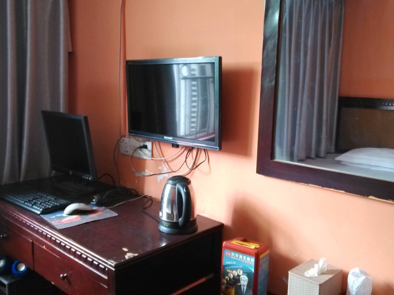 hotelPic