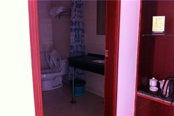 hotelPic