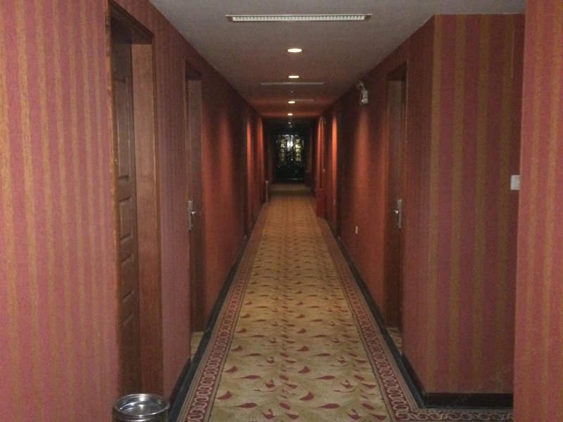 hotelPic