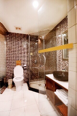 hotelPic