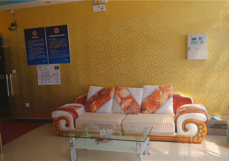 hotelPic