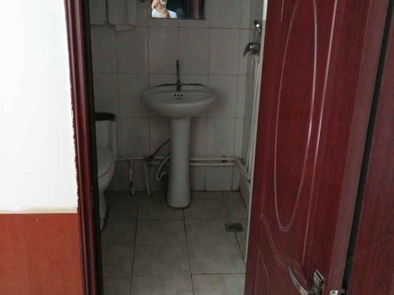hotelPic