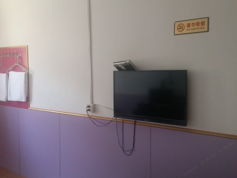 hotelPic