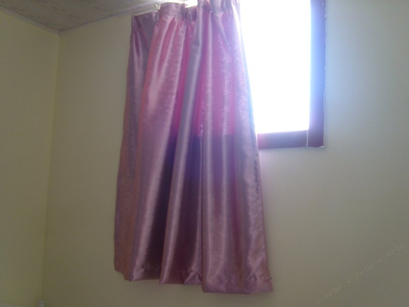 hotelPic