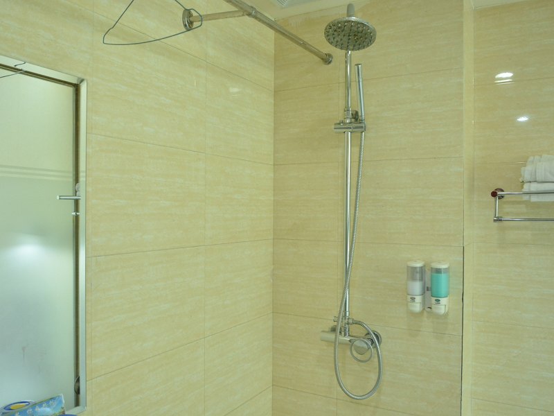 hotelPic