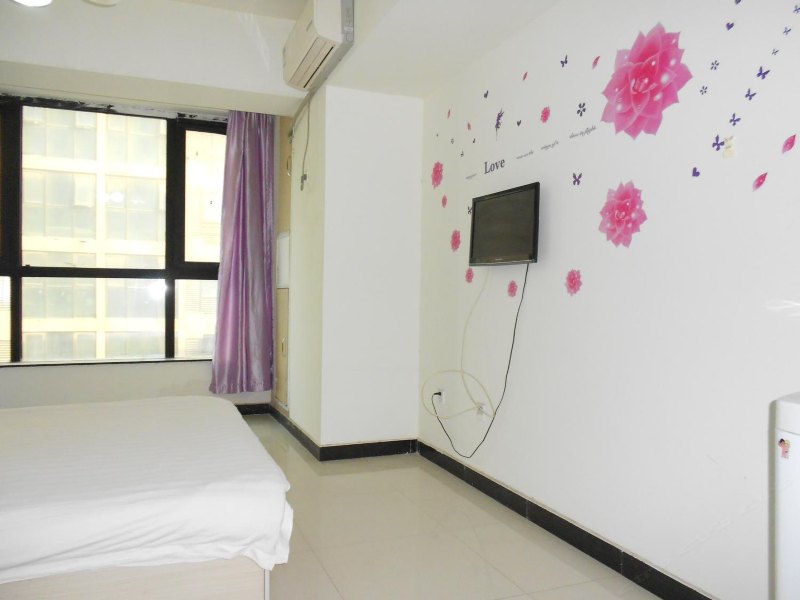 hotelPic
