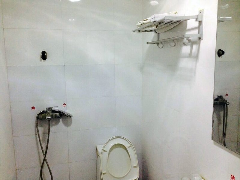 hotelPic