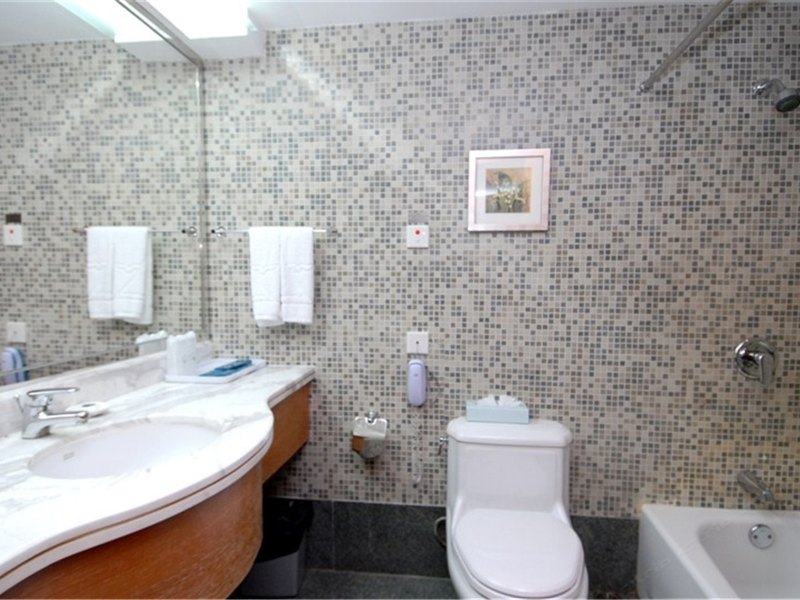 hotelPic