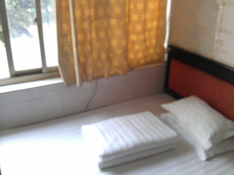 hotelPic