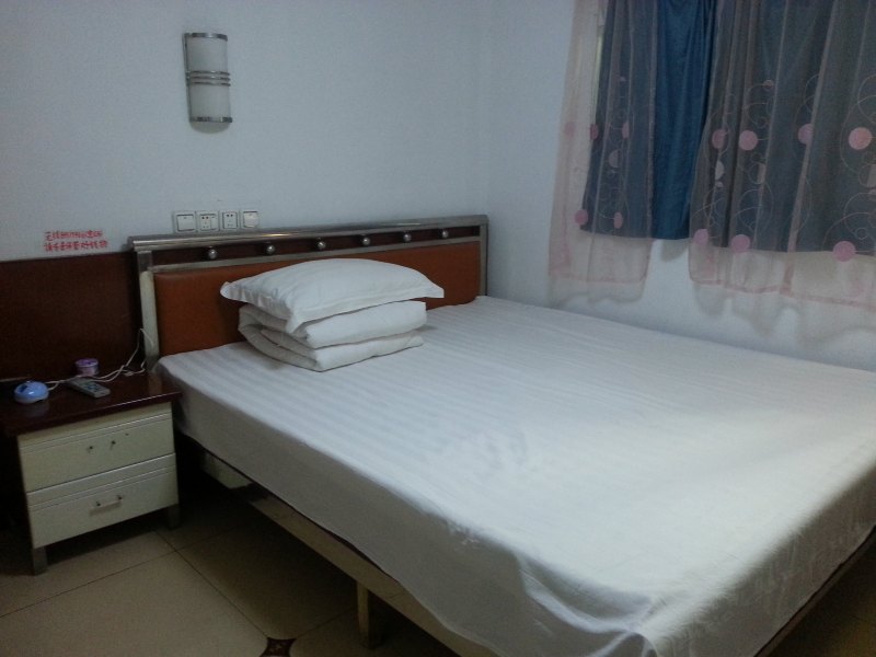 hotelPic