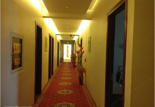hotelPic
