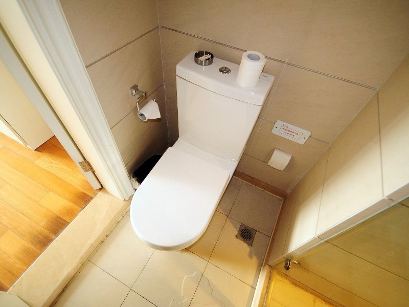 hotelPic