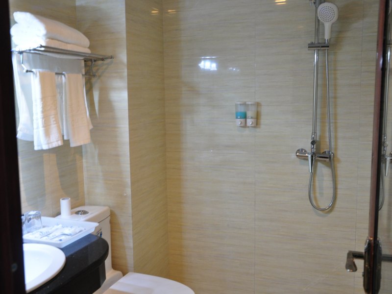 hotelPic