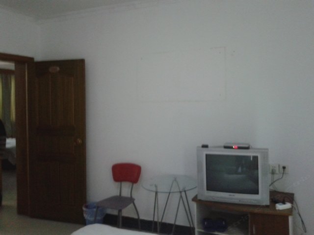 hotelPic