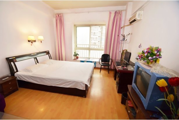 hotelPic