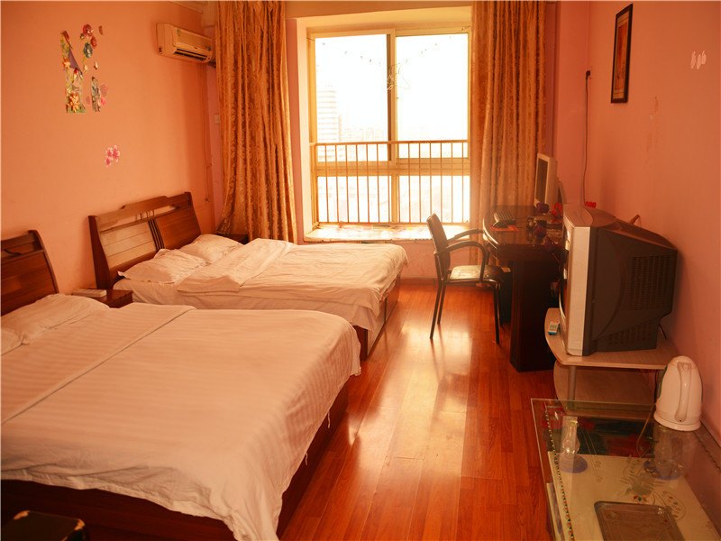 hotelPic