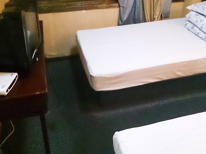 hotelPic