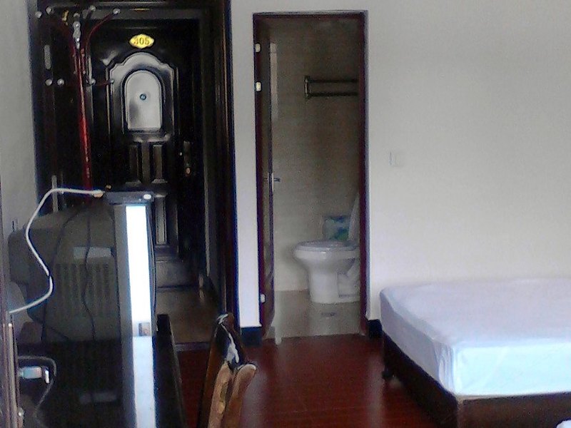 hotelPic