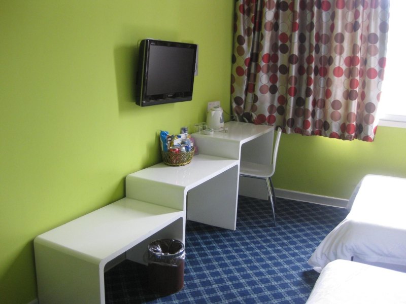 hotelPic